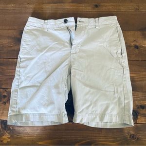 Amazon Essentials casual light cream shorts